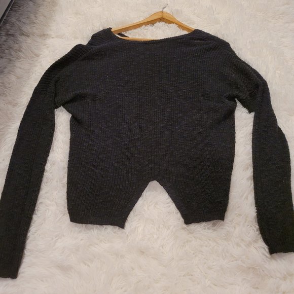 Guess Los Angeles Black Criss-Cross V-Neck - Picture 6 of 6